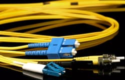 单模光纤呈崛起态势，您准备好了吗?福禄克网络的FI-7000 FiberInspector™ Pro和FI-500 FiberInspector Micro具有APC型探头尖端，可供选择购买。